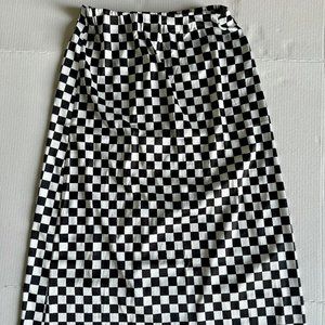 Dressed in LALA - Black & White Checkerboard Midi Skirt - Medium